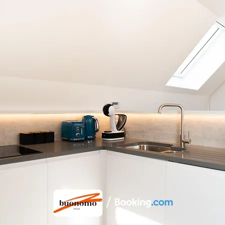 Two Bedroom Apartment At Buonomo Stays Short Lets & Serviced Accommodation London Exterior photo