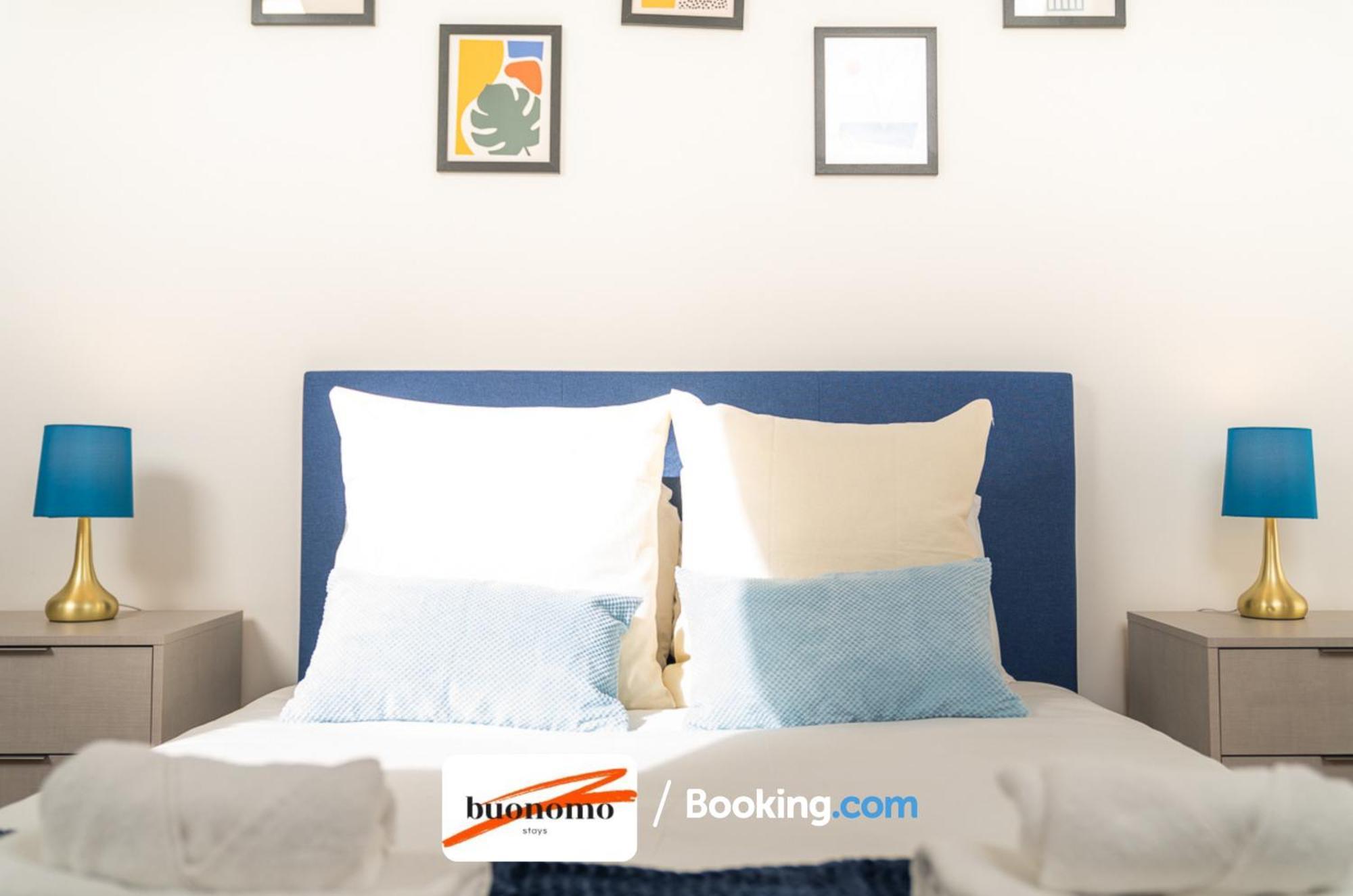 Two Bedroom At Buonomo Short Lets & Serviced Апартаменты *
